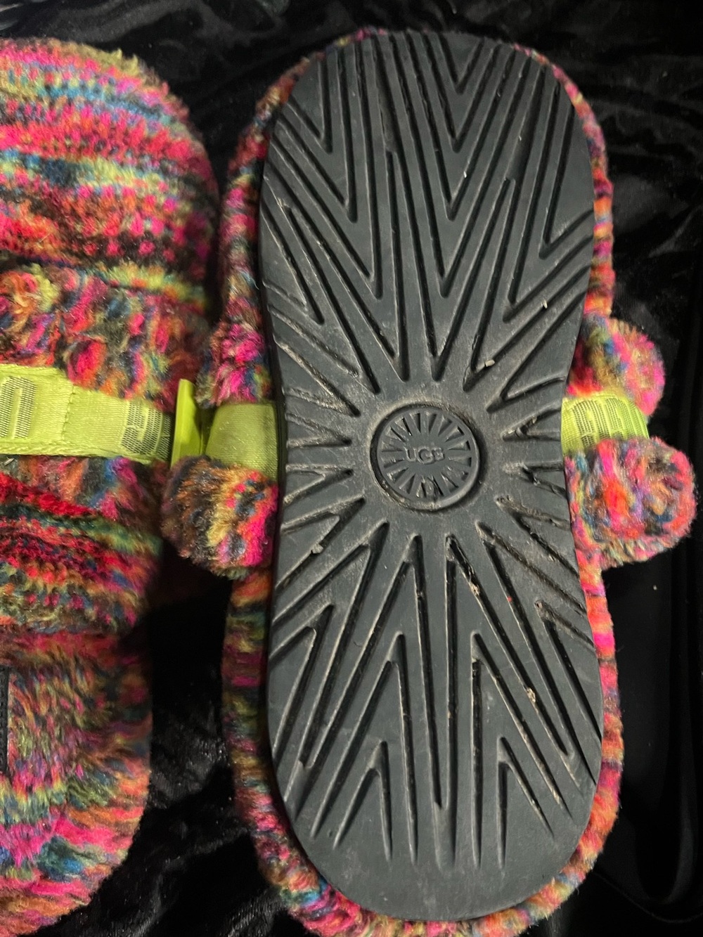 UGG Multicolor Knit Slippers with Neon Green Strap - Picture 3 of 4